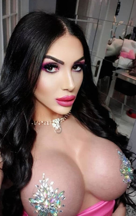 TS Afet Yakar OnlyFans Nacktfotos