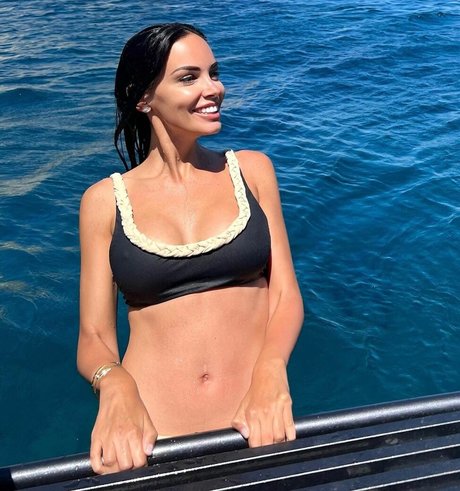 Michela Quattrociocche OnlyFans Striptease