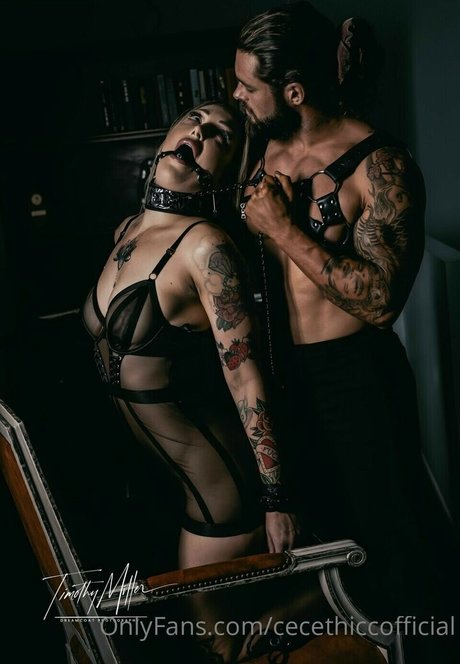 Cecethicc Nackt auf OnlyFans Leaks
