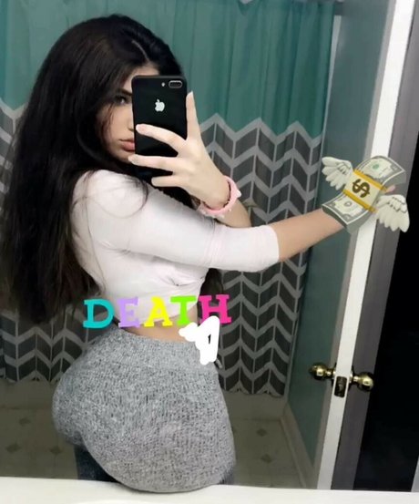 Brie Adeline Nacktbilder von OnlyFans geleakt