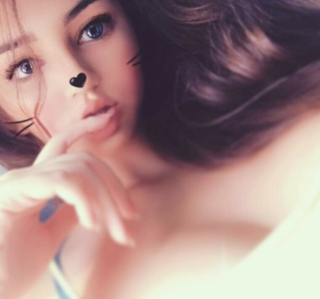 Brie Adeline OnlyFans Striptease