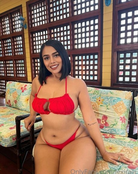 lexiraiii OnlyFans Striptease