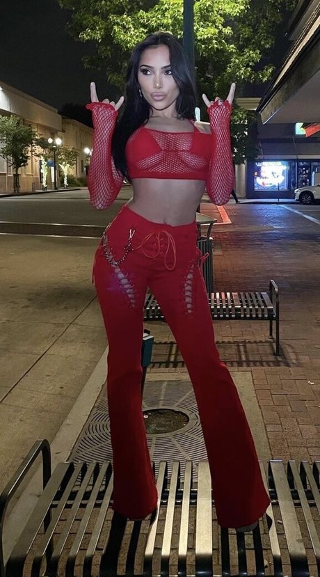 Racquel Symons Nacktbilder von OnlyFans