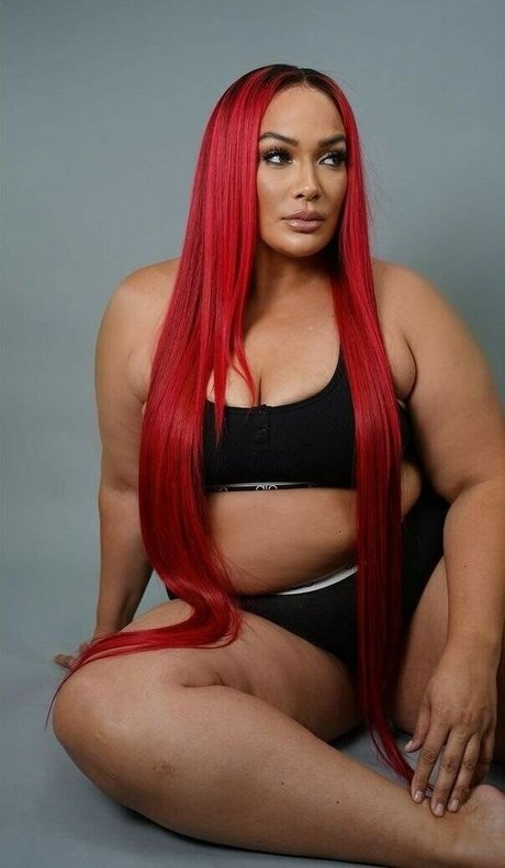 Nia Jax Lina Fanene OnlyFans Pornografie