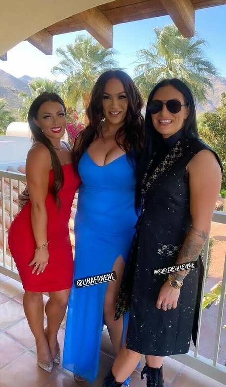 Nia Jax Lina Fanene OnlyFans Gratis-Inhalte