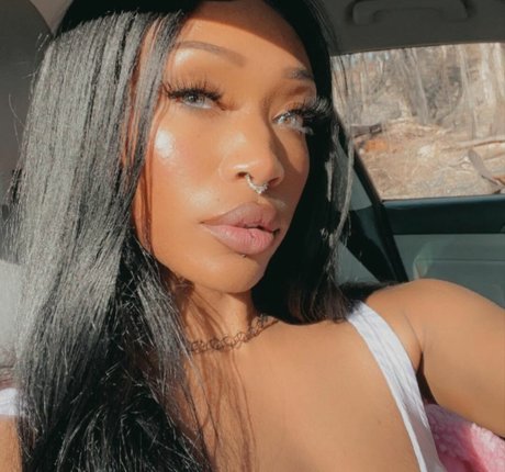 Noirekitten OnlyFans Nacktbilder