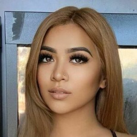 Vialoraine Nackt auf OnlyFans