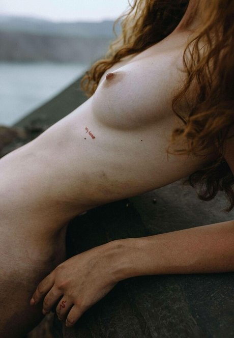 Petitesofi Neue geleakte OnlyFans-Inhalte