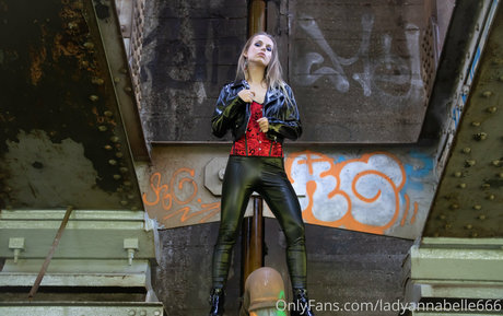 Lady Annabelle Nackt OnlyFans