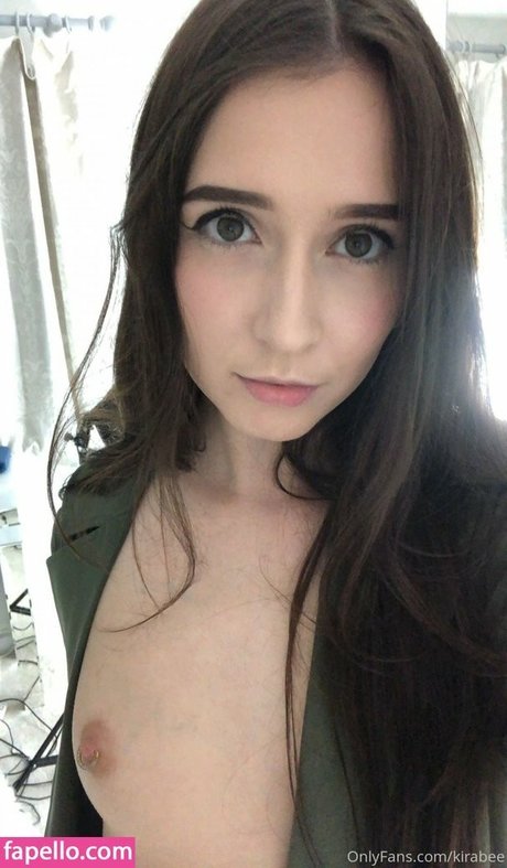 KiraBee s OnlyFans Nacktbilder geleakt