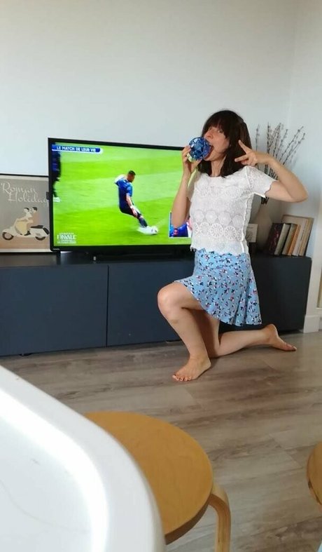 Carine Ribert Nackt auf OnlyFans Leaks