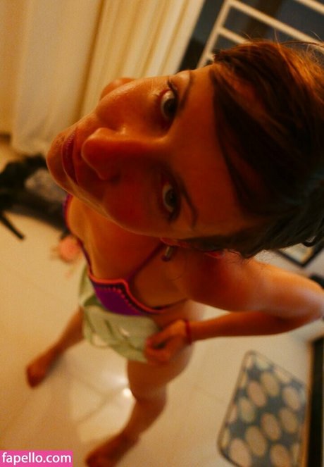 Carine Ribert OnlyFans geleakte Bilder