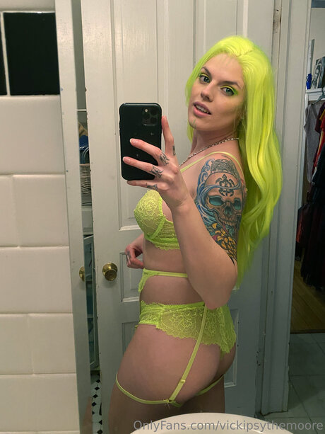 vickipsythemoore OnlyFans Nacktbilder geleakt