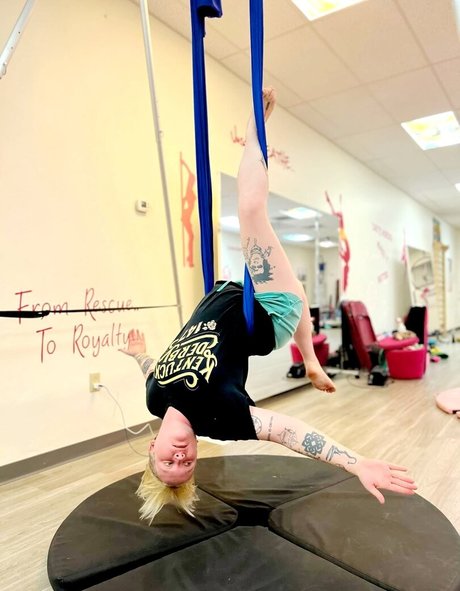 Skeletons twin Bilder OnlyFans