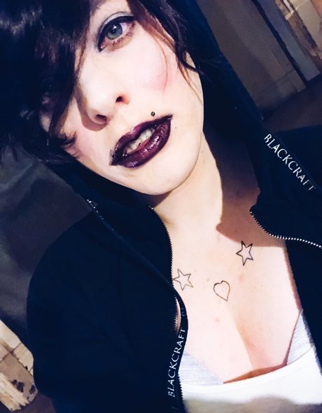 out there rowan Kostenloses OnlyFans