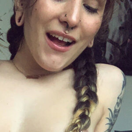 hiitssprite OnlyFans Striptease