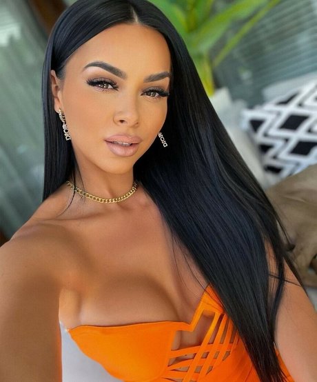 ilailonaa OnlyFans Sextape