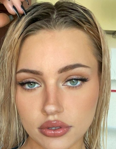 Willow Barbie OnlyFans Nacktbilder geleakt