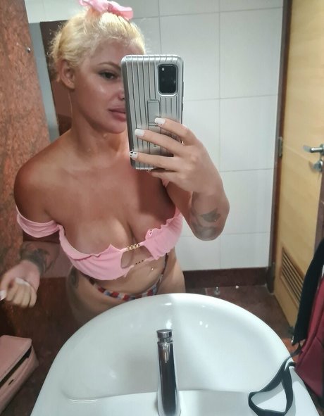 Vikinga OnlyFans schlank