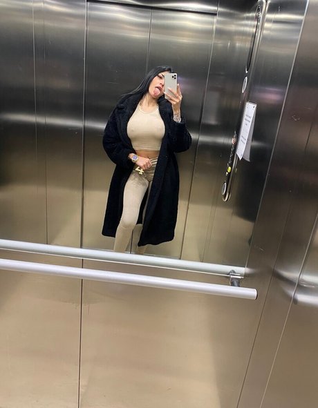 Morenamore Nackt geleakt OnlyFans