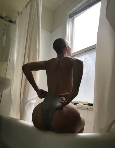 Mamakat OnlyFans Nackt Leaks