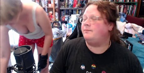 Avalon Zuercher Nacktbilder von OnlyFans