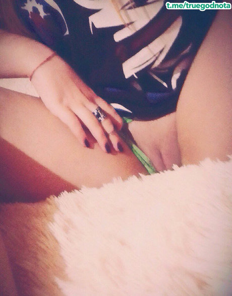 Nikachi OnlyFans-Pornos