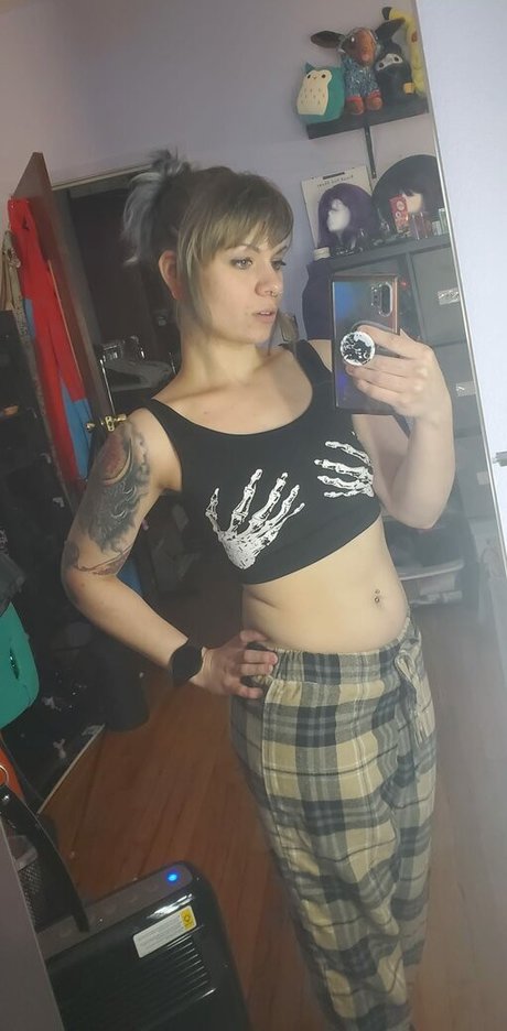 Ari cak3s NurlyFans-Brüste