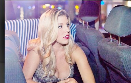 Rebecca Zamolo Model OnlyFans Foto