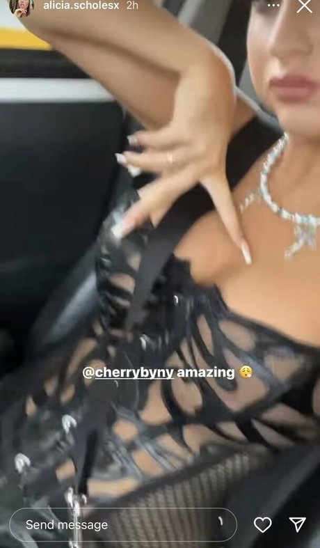 Alicia Scholes OnlyFans XXX