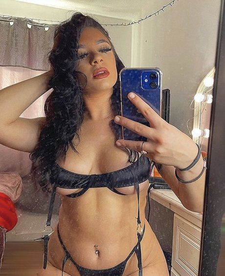 Shanice Lola Mattinson Nacktpornos auf OnlyFans