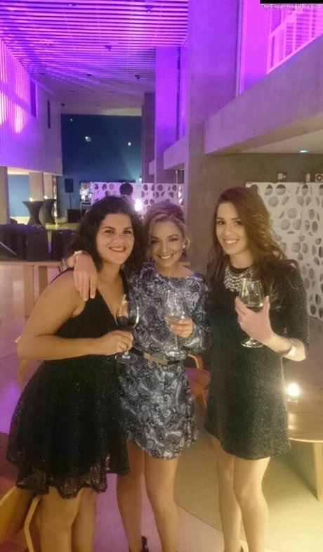 Claire Hutchings OnlyFans gratis