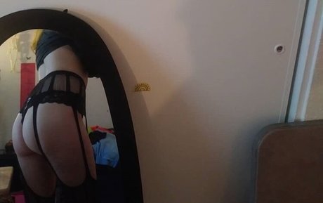 Pretty parasite 666 Nacktbilder auf OnlyFans