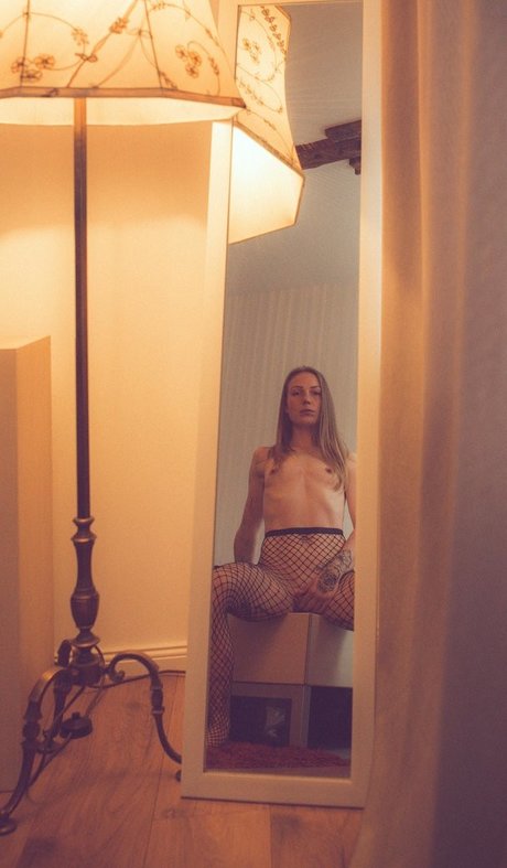 x nicht interessiert x Nacktpornos auf OnlyFans