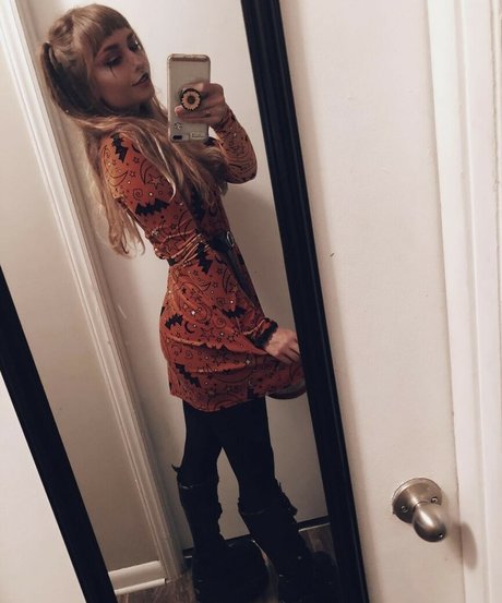 Evergreenosa OnlyFans Strip