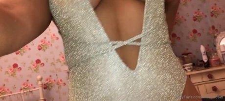 Kate Isobel OnlyFans Beiträge