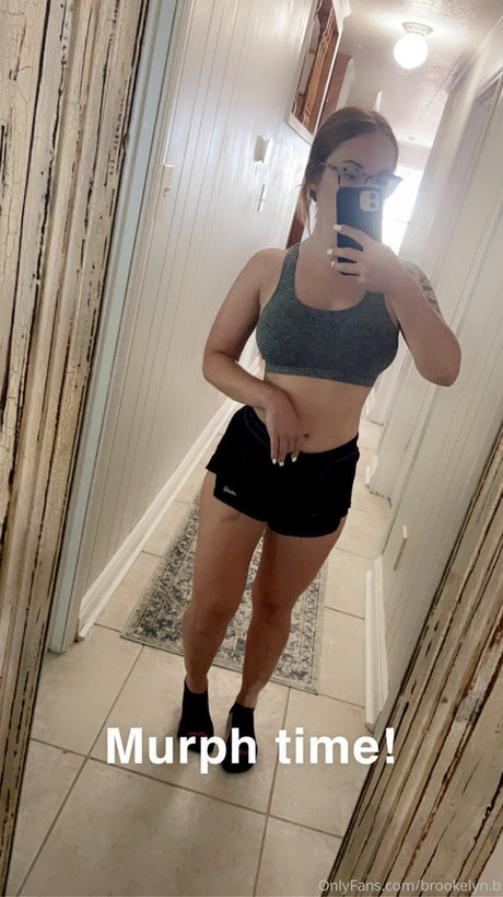 Brookelyn b OnlyFans NSFW