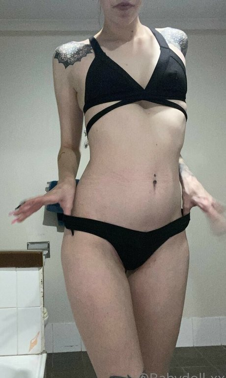 babydoll xx OnlyFans Bilder