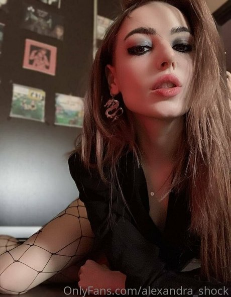 alexandra shock OnlyFans-Pornoleak