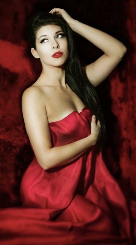 Din0kitten OnlyFans-Bilder