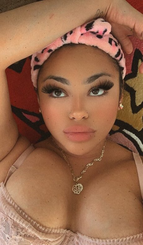 RosalbaNaomi Nackt auf OnlyFans