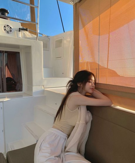 Uzaa Nackt OnlyFans Porn