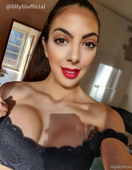 lillylilofficial OnlyFans Star