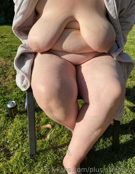 plus sizemum OnlyFans geleakter Pornografie