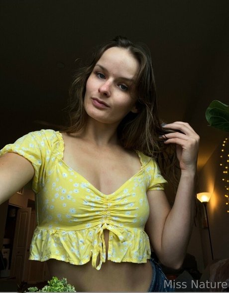 Miss Nature OnlyFans Lesbisch