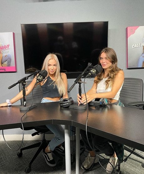 Lana Rh0ades Leak von OnlyFans Pornografie