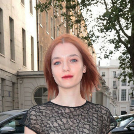 Esme Creed Miles Sex auf OnlyFans