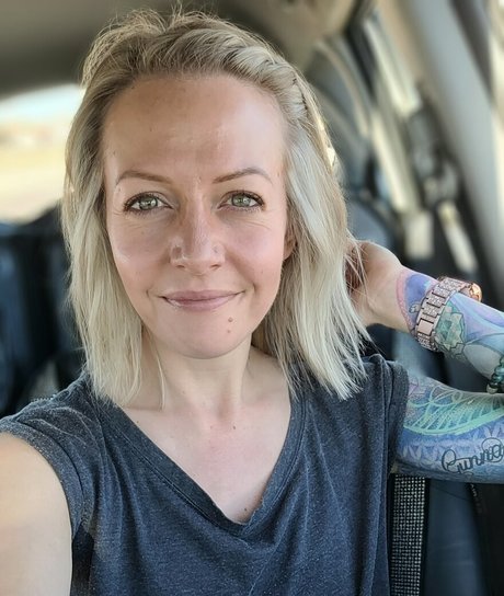 Summer Moore OnlyFans gratis