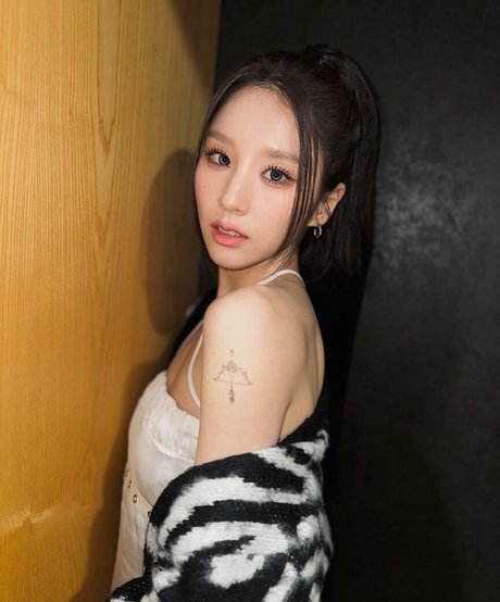 HeeJin OnlyFans-Model