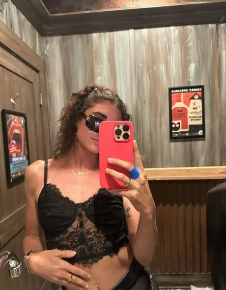 sweetbutsavvy OnlyFans Striptease